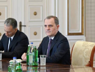 Bayramov, Ürdün Haşimi Krallığı Başbakan Yardımcısı Safadi ile bir araya geldi