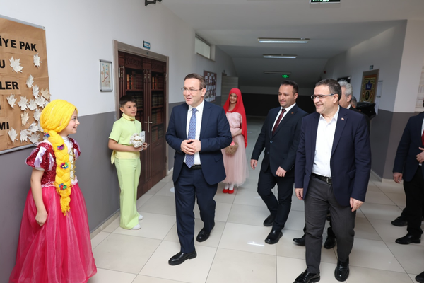 Derince’de Kütüphaneler Haftası kapsamında program düzenlendi