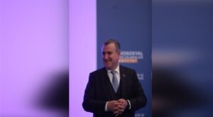 Bakan Bak’tan Ziraat Bankkart’a tebrik mesajı