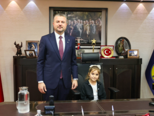 Buca’da başkanlık koltuğu Adasu’ya devredildi