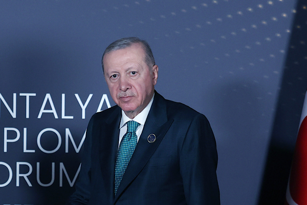 Erdoğan’ın Antalya Diplomasi Forumu’nda diplomasi trafiği devam ediyor