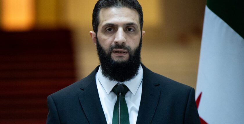 Suriye Cumhurbaşkanı Şara, BM Mülteciler Yüksek Komiseri Salih ile bir araya geldi