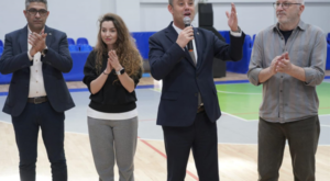 Başkan Sarıkurt, ÇBSK voleybol takımlarıyla bir araya geldi