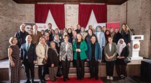 Efsanelerle İpek sergisi Afyonkarahisar’da açıldı