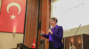 Belediye personele etik davranış eğitimi