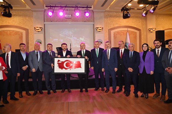 Başkan Genç, eğitime desteğin önemine dikkat çekti Başkan Genç, eğitime desteğin önemine dikkat çekti