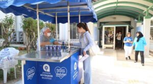 Antalya’da öğrencilere final haftasında sıcak çorba ikramı