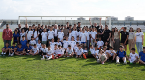 Eşbaşkan Bucak, çocuklarla sokak futbolu etkinliğinde bir araya geldi