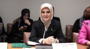 Göktaş’tan Huzurevi ziyareti