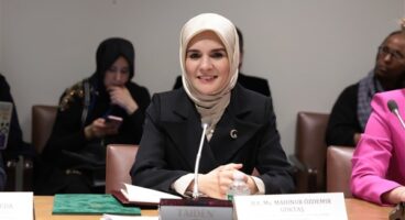 Göktaş’tan Huzurevi ziyareti