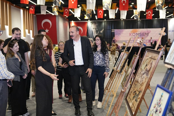 Konyaaltı’nda KONSEM yıl sonu sergisi açıldı Konyaaltı’nda KONSEM yıl sonu sergisi açıldı