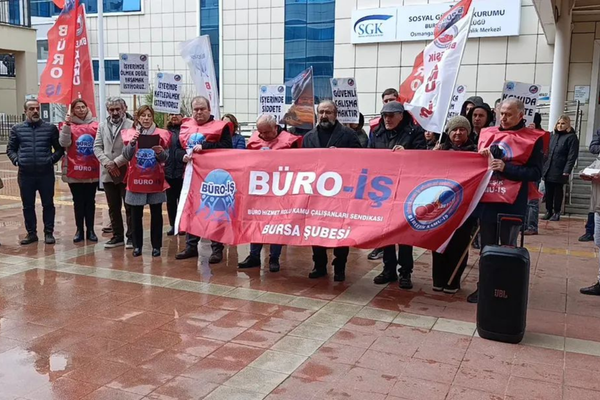 Büro-İş Sendikası’ndan maaş ve emeklilik düzenlemesi çağrısı Büro-İş Sendikası’ndan maaş ve emeklilik düzenlemesi çağrısı