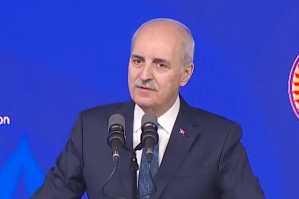 Kurtulmuş’a İstanbul Üniversitesi’nden onur ödülü verildi Kurtulmuş’a İstanbul Üniversitesi’nden onur ödülü verildi