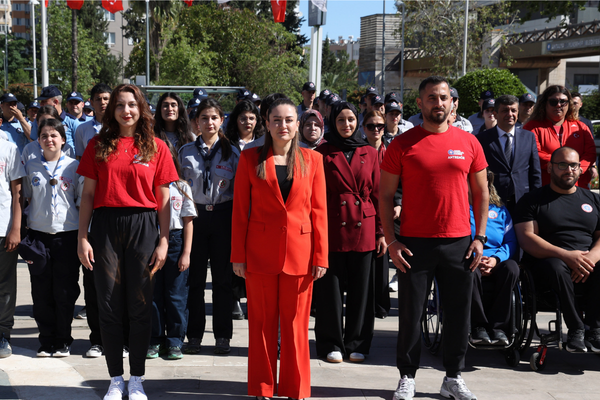 Antalya’da 19 Mayıs çelenk töreni düzenlendi Antalya’da 19 Mayıs çelenk töreni düzenlendi