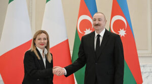 Aliyev, İtalya Başbakanı Meloni ile bir araya geldi