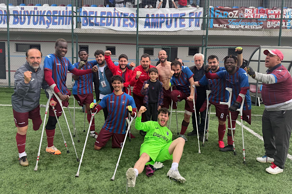 Trabzon Büyükşehir Belediye Ampute Futbol Kulübü, Gebze Ampute Futbol Kulübü’nü yendi Trabzon Büyükşehir Belediye Ampute Futbol Kulübü, Gebze Ampute Futbol Kulübü’nü yendi