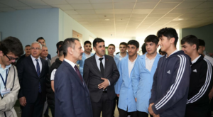 Vali İlhami Aktaş’tan Darıca Deniz Yıldızları MTAL’e ziyaret