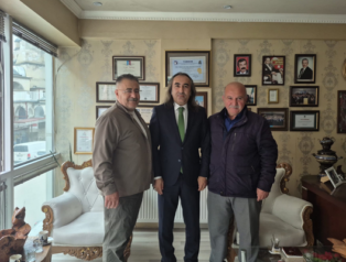 Gelecek Partisi İl Başkanı Aydoğmuş’a ziyaret Gelecek Partisi İl Başkanı Aydoğmuş’a ziyaret