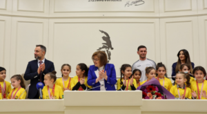 Başkan Şahin, şampiyon sporcularla buluştu