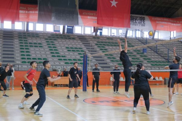 İnegöl’de Üniversite Spor Festivali tamamlandı İnegöl’de Üniversite Spor Festivali tamamlandı