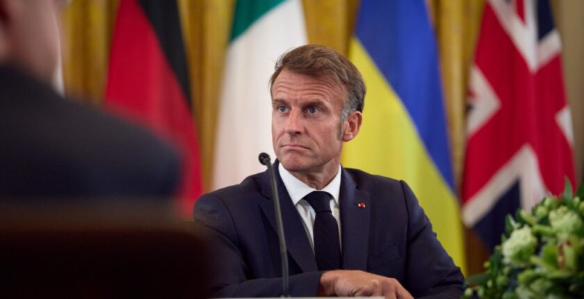 Macron, Irak’ta hükümet kurmakla görevlendirilen Zaydi ile görüştü