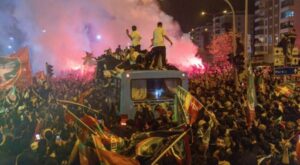 Eşbaşkan Hatun, Amedspor’un şampiyonluk kutlamasına katıldı