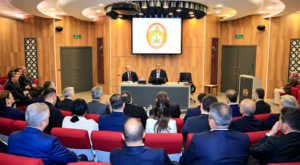 Adana’da sahipsiz hayvanlar için kurul toplantısı yapıldı