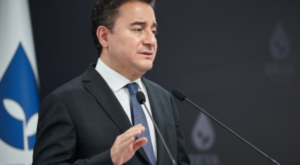 Babacan: Siyasi partileri mahkeme değil, sandık belirler