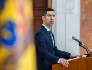 Popșoi’den Bulgaristan Dışişleri Bakanı Petrova-Chamova’ya tebrik
