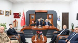 Vali Zorluoğlu, Çermik’te temaslarda bulundu