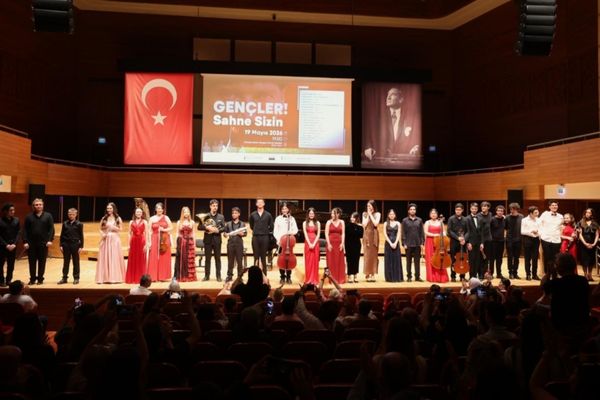 AASSM’de gençler sahne aldı AASSM’de gençler sahne aldı