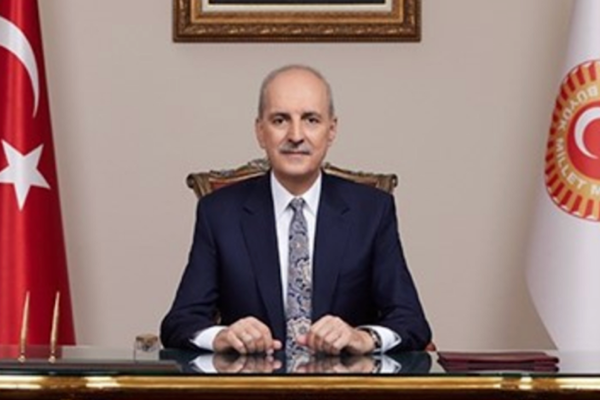 Kurtulmuş, Sırrı Süreyya Önder’i ölüm yol dönününda andı