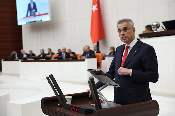 Sağlık Bakanı Memişoğlu, Eczacı Çözüm Kongresi’ne katıldı