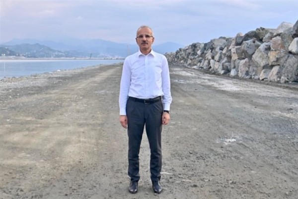 Uraloğlu: Zorlu coğrafyaları aşılmaz olmaktan çıkarıyoruz