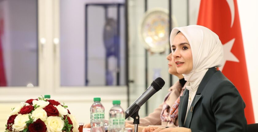 Bakan Göktaş: Kız çocuklarımızın mesleki beceri edinmesini önemsiyoruz Bakan Göktaş: Kız çocuklarımızın mesleki beceri edinmesini önemsiyoruz