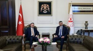 Bakan Çiftçi, Adalet Bakanı Gürlek’i bakanlıkta ağırladı