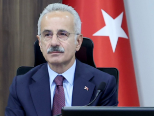 Bakan Uraloğlu: Limanlarda Nisan ayı yük elleçlemesinde rekor kırıldı