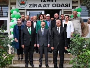 Vali Aktaş: Ekonomimizin büyümesinde çiftçilerimizin önemli bir rolü var Vali Aktaş: Ekonomimizin büyümesinde çiftçilerimizin önemli bir rolü var