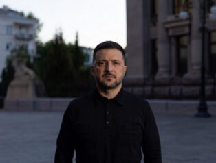 Zelenski: Kyiv ve Chernihiv’de savunma ve güvenlik çnlemlerigGörüşüldü Zelenski: Kyiv ve Chernihiv’de savunma ve güvenlik çnlemlerigGörüşüldü